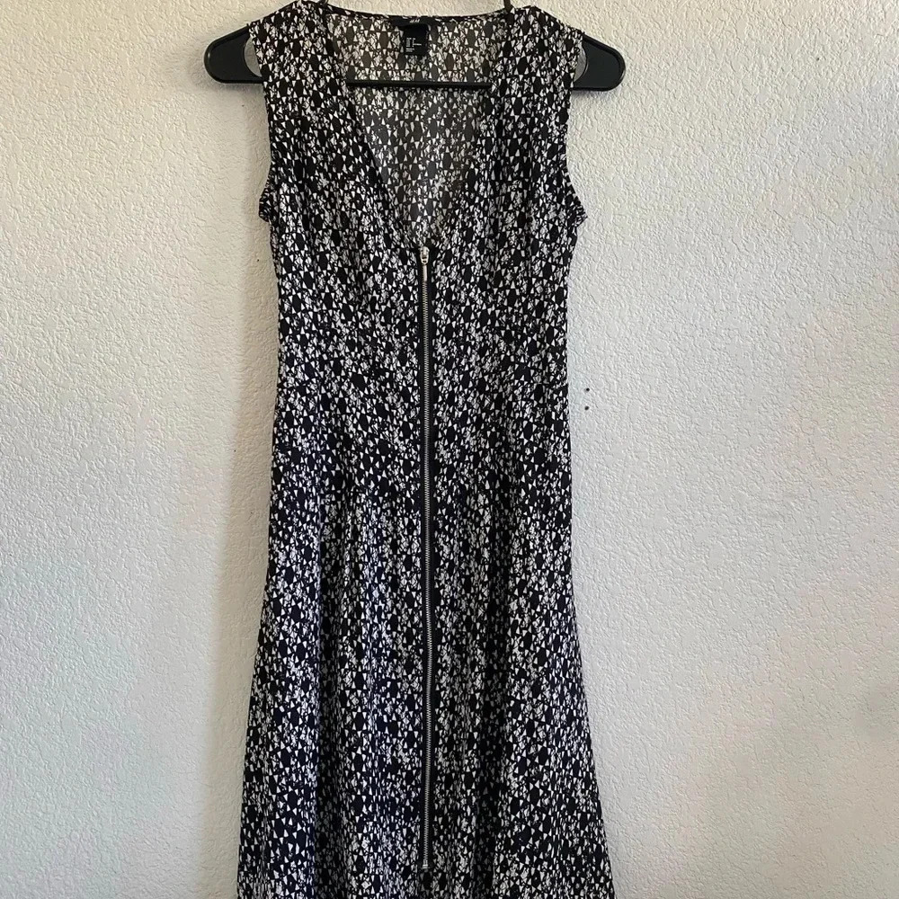 H&M Zip Dress Black and White Size 4 - Picture 2 of 8